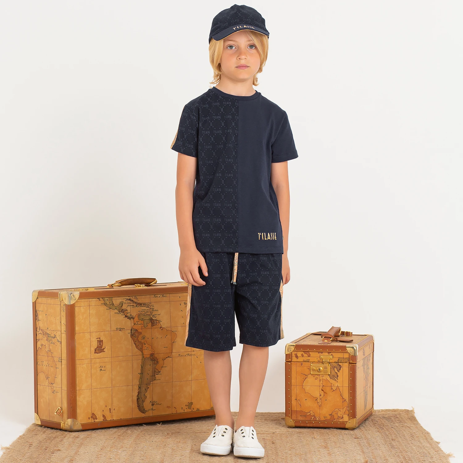 Alviero Martini Navy Blue Monogram & Geo Cotton Shorts 2 Alviero Martini Navy Blue Monogram & Geo Cotton Shorts - Image 2