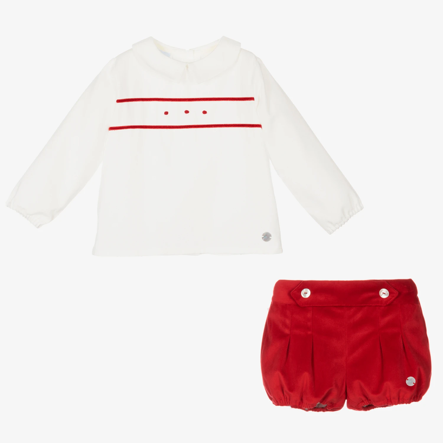 Artesanía Granlei Ivory & Red Velvet Shorts Set 3 Artesanía Granlei Ivory & Red Velvet Shorts Set - Image 3
