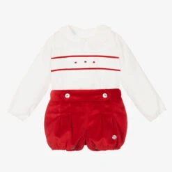 Artesanía Granlei Ivory & Red Velvet Shorts Set